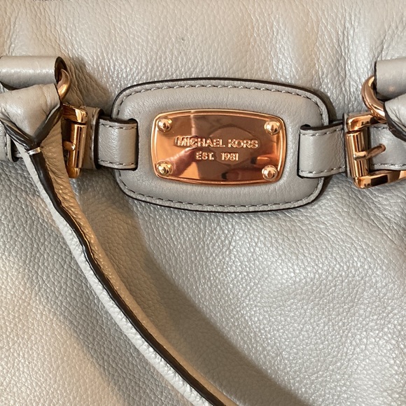 Like new taupe gray Michael Kors purse - Picture 2 of 8